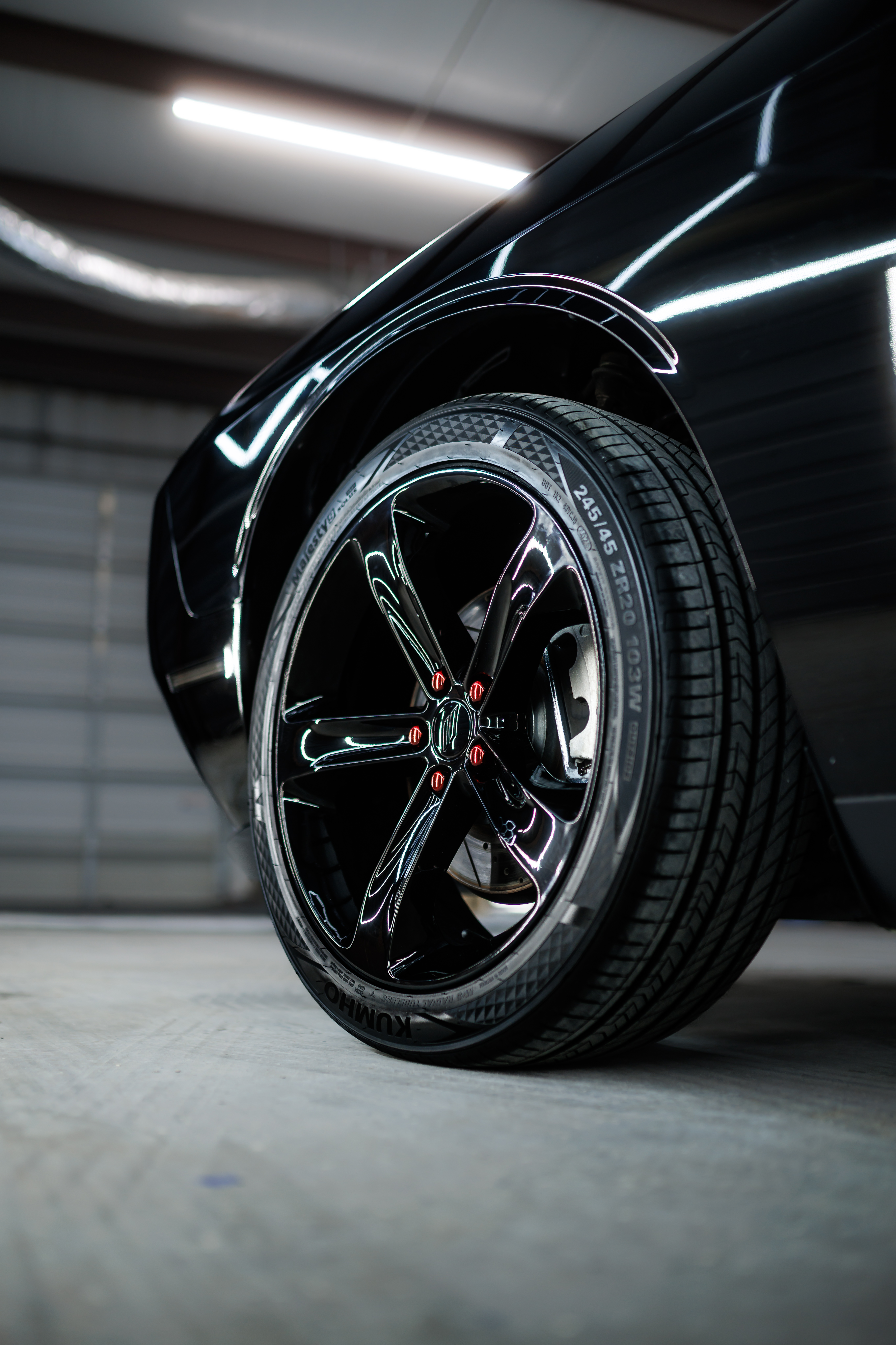 Dodge Challenger R/T wheel side view ceramic coating
